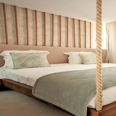 Oura Senses Hotel 3*