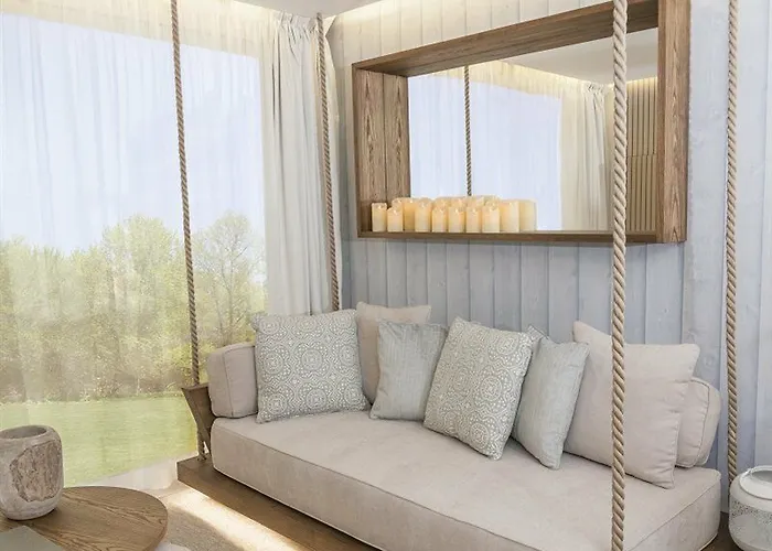 Oura Senses Hotel 3*